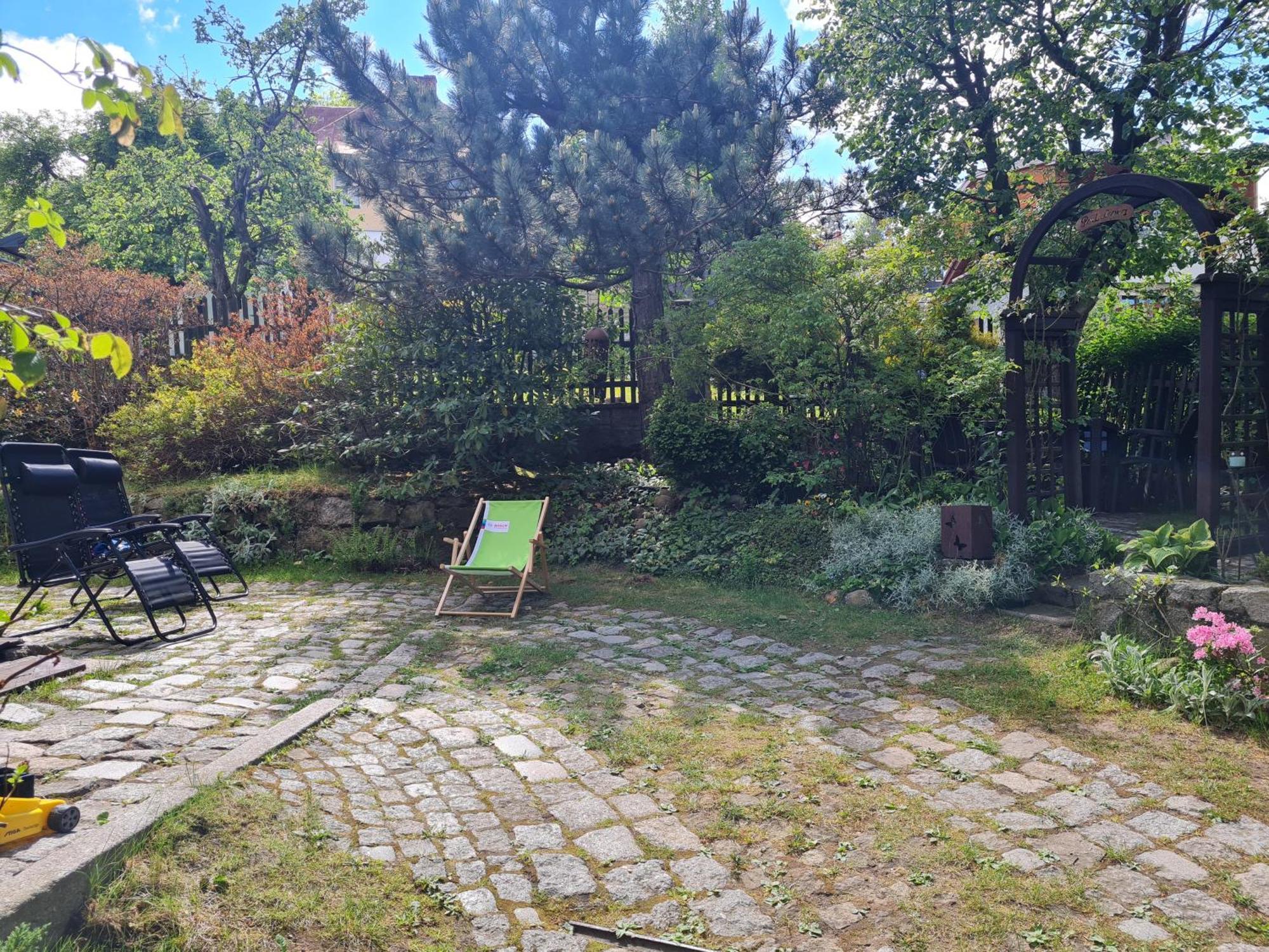Apartment Lesna Z Ogrodem